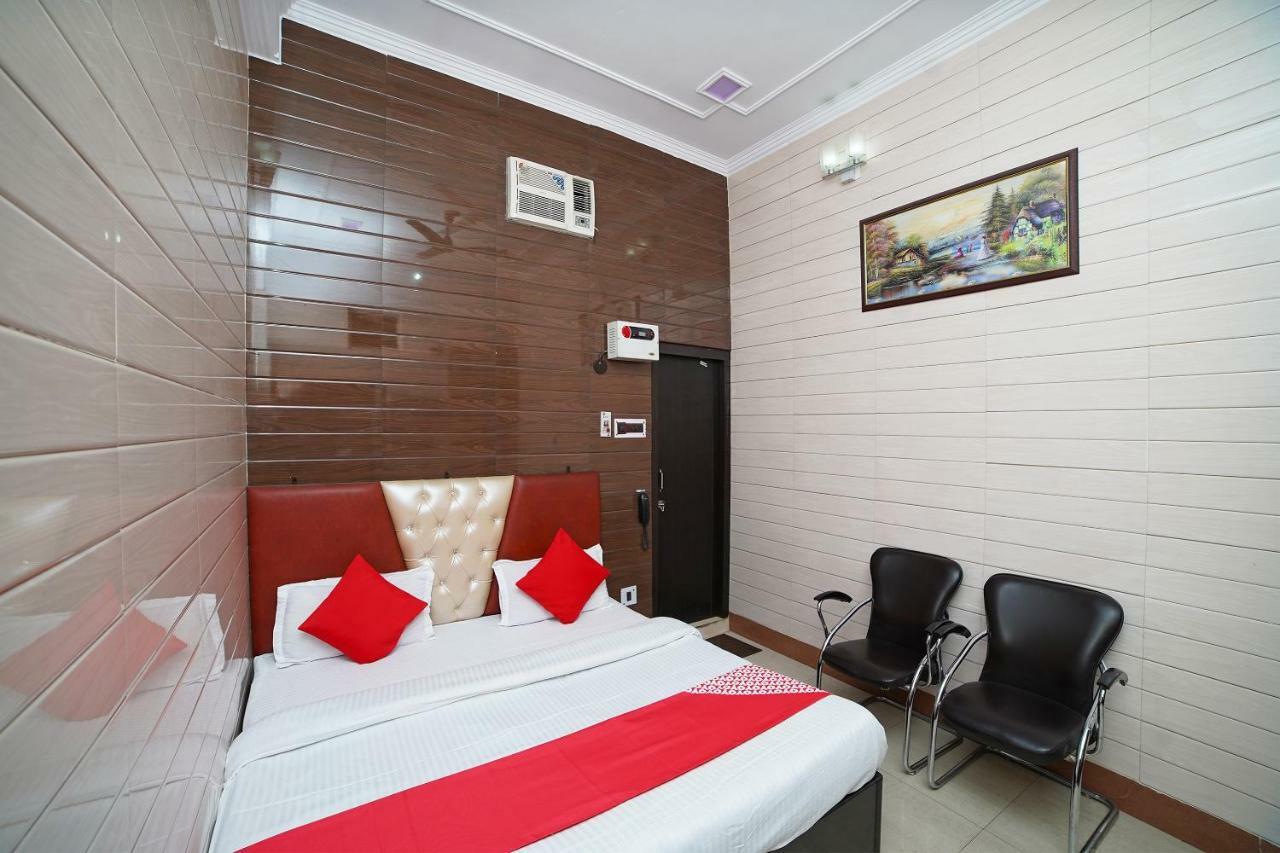 Oyo 39543 Hotel Kk Pantnagar Esterno foto