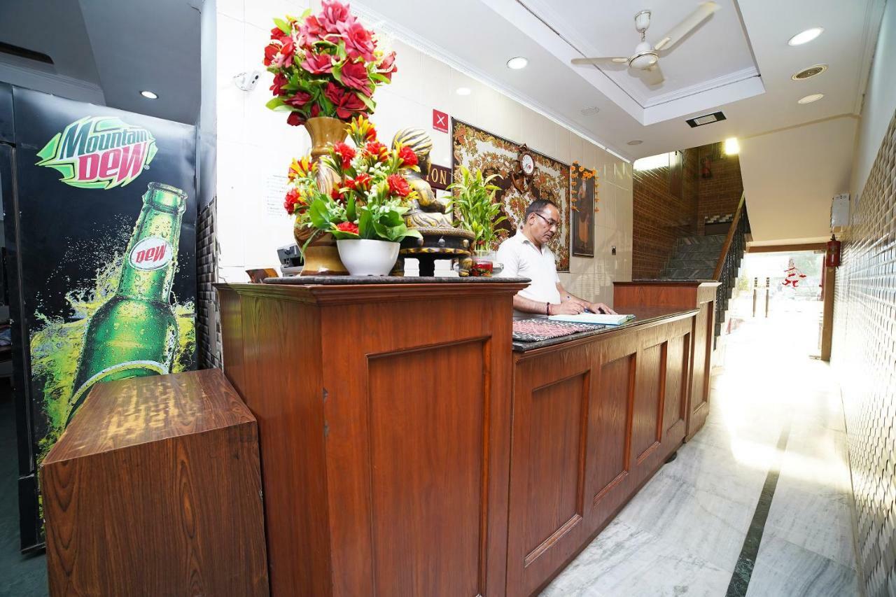 Oyo 39543 Hotel Kk Pantnagar Esterno foto